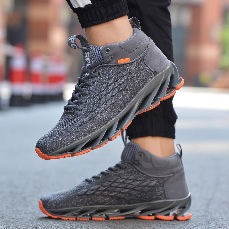 2020 New Winter Men's Warm Plush Sneakers Lightweight Breathable Running Shoes Fashion Casual Training Fitness Shoes Big Size