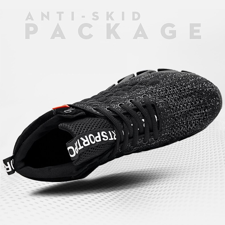 2020 New Winter Men's Warm Plush Sneakers Lightweight Breathable Running Shoes Fashion Casual Training Fitness Shoes Big Size