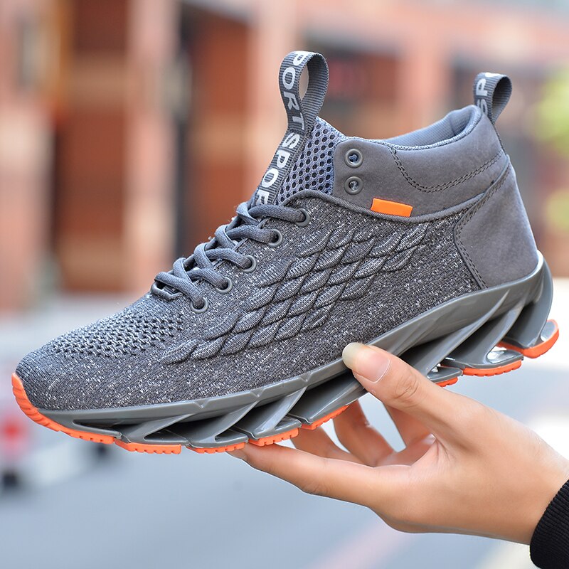 2020 New Winter Men's Warm Plush Sneakers Lightweight Breathable Running Shoes Fashion Casual Training Fitness Shoes Big Size